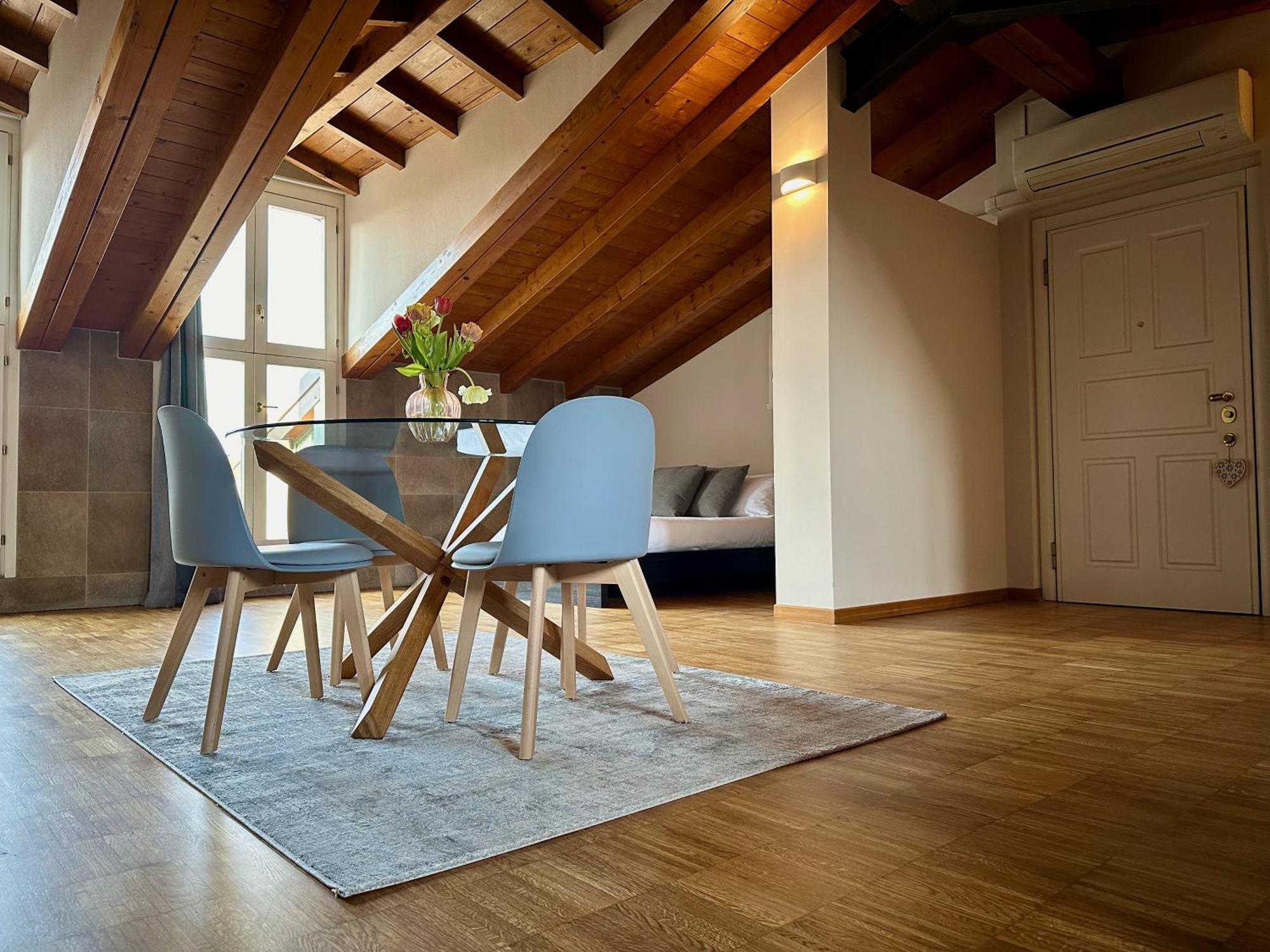 Magic Place Bergamo! Relax Apartment With Terrace In The Heart Of The City Luaran gambar